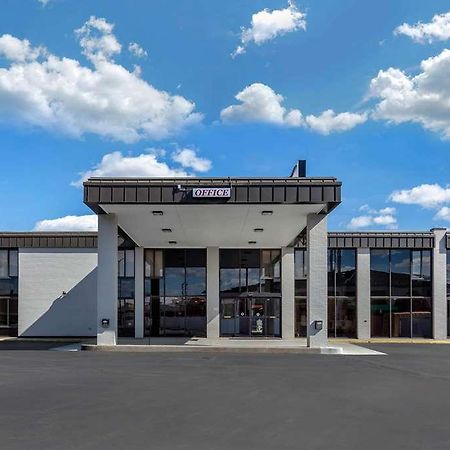 Vettecity Hotel Боулинг Грийн Екстериор снимка
